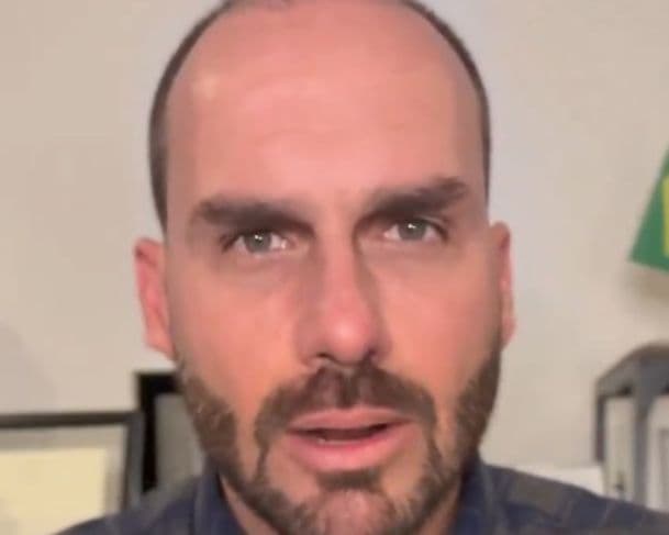 Eduardo Bolsonaro diz que “valeu a pena” ser cassado: “É uma medalha de honra”