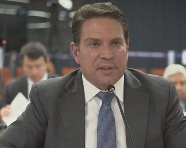 Moraes determina início do processo de extradição de Ramagem