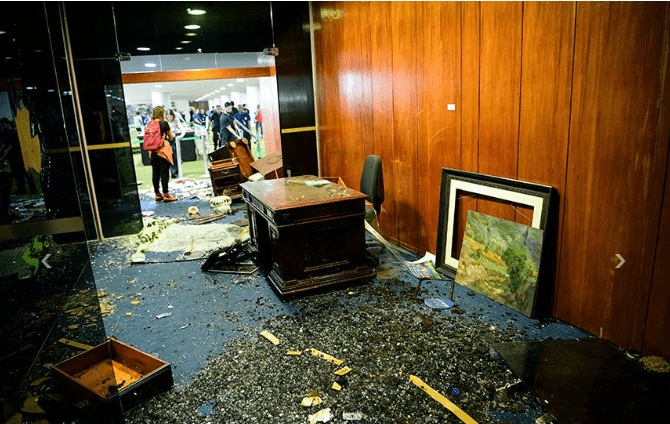 Senado gastou R$ 2,3 milhões para reparar danos do 8 de janeiro