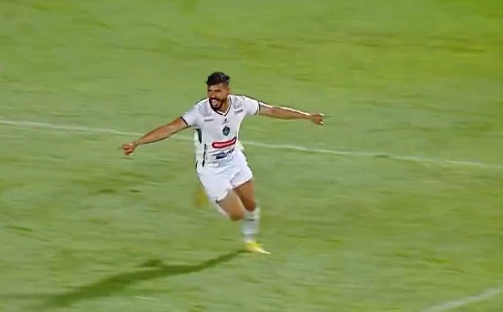 Manaus vence Parintins por 1 a 0 e estreia com vitória no Campeonato Amazonense; vídeo