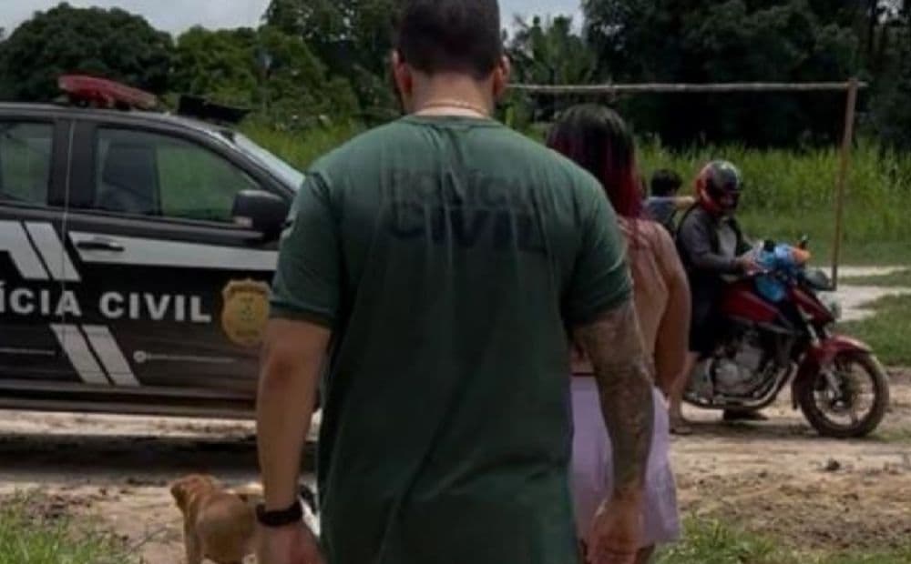 Mulher é presa em flagrante suspeita de mandar torturar homem em Tefé; polícia apreende drogas e arma