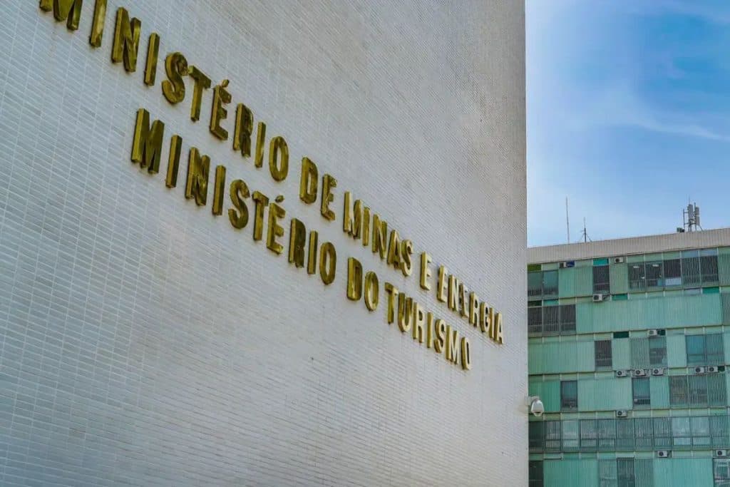 Ministério de Minas e Energia é alvo de hacker asiático, aponta relatório