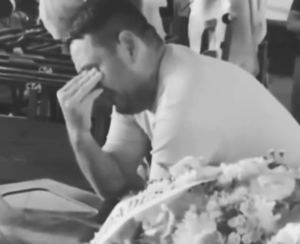 Famílias se despedem de vítimas do naufrágio no Rio Solimões; veja vídeos