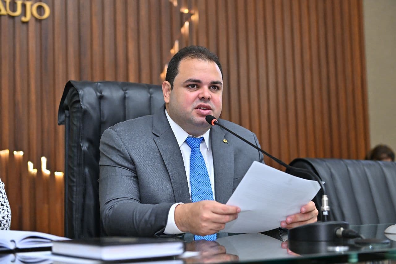 Plano familiar no radar: Roberto Cidade quer pai deputado e presidente da Assembleia