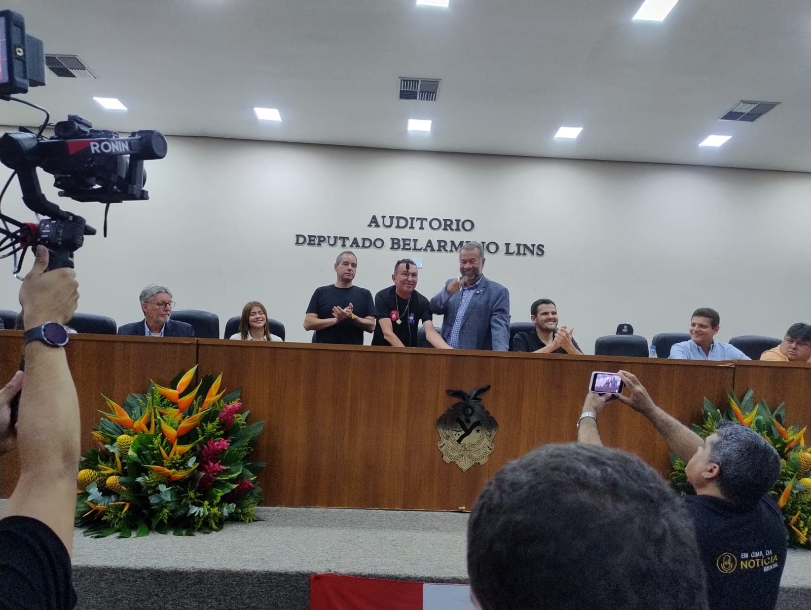 Governo do Amazonas: David Almeida é o ‘sujeito oculto’ na posse de Sabá Reis no PDT