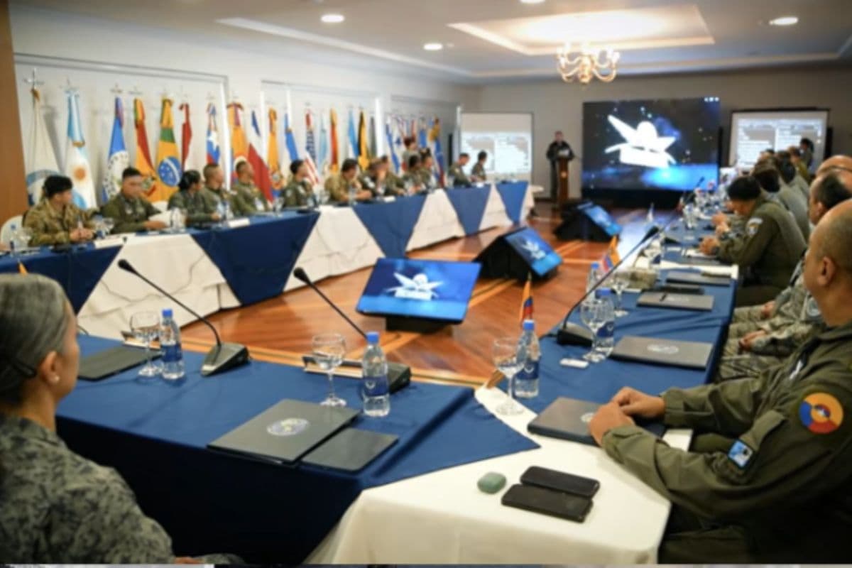 Brasil e EUA participam de exercício militar multinacional em meio a debate sobre facções