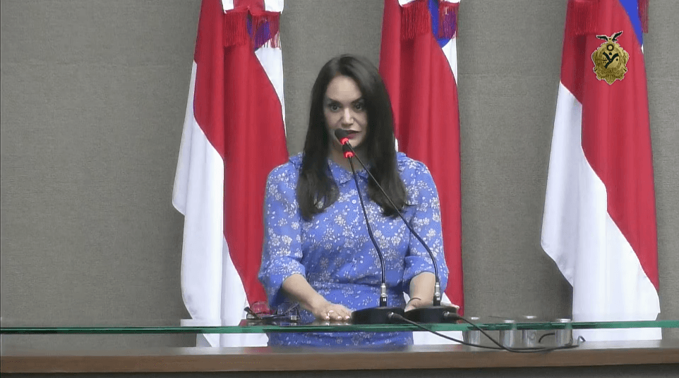 Professora Jacqueline toma posse pela segunda vez como deputada estadual