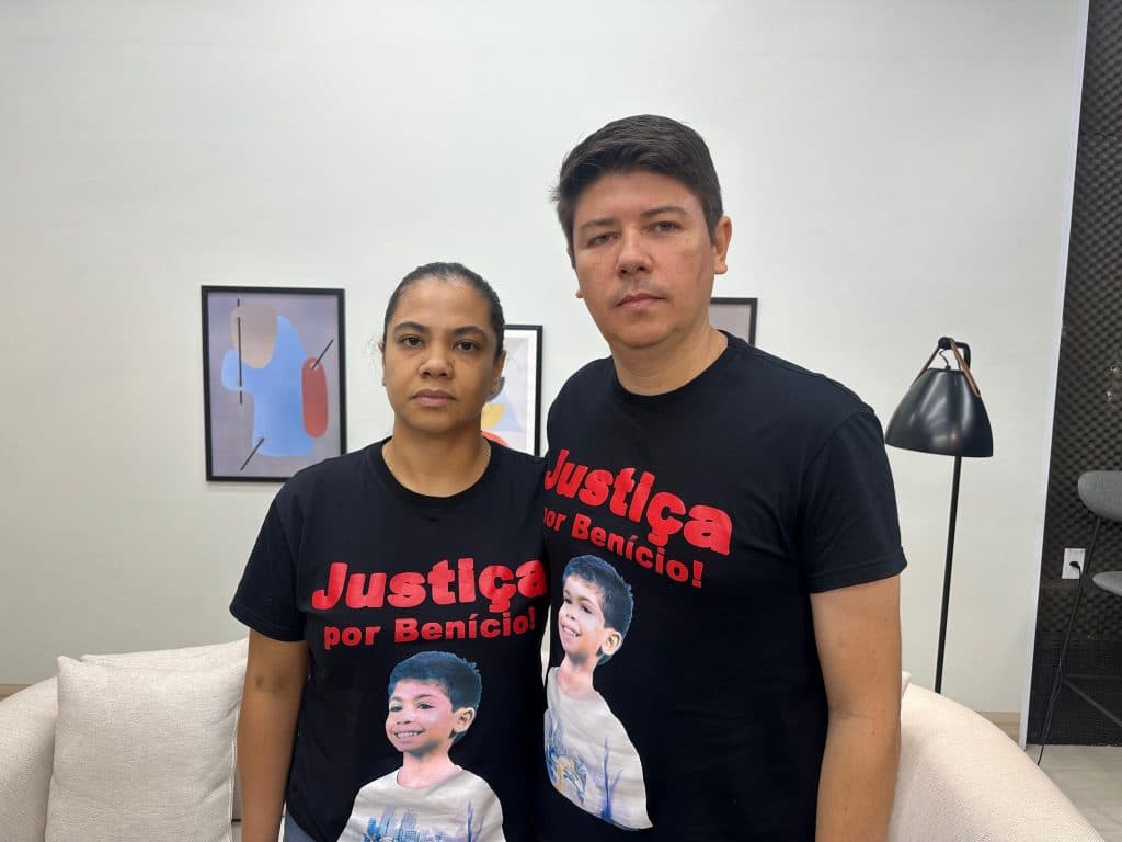 “Já estava pensando em como tirar a minha vida”: mãe de Benício relata luta contra depressão