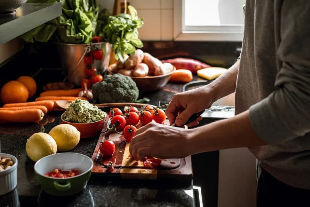 1 em cada 3 brasileiros tem gordura no fígado: veja o que comer para prevenir
