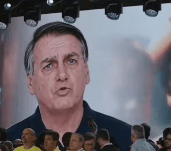 Moraes dá 48 horas para defesa de Bolsonaro explicar uso de vídeo com IA em convenção do PL