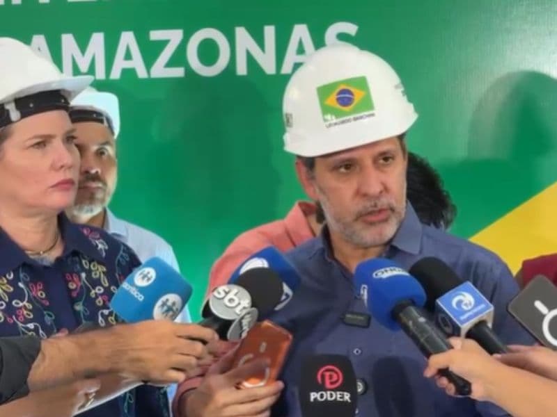 Ministro da Educação vistoria Ufam e destaca R$ 1 bi para o Amazonas