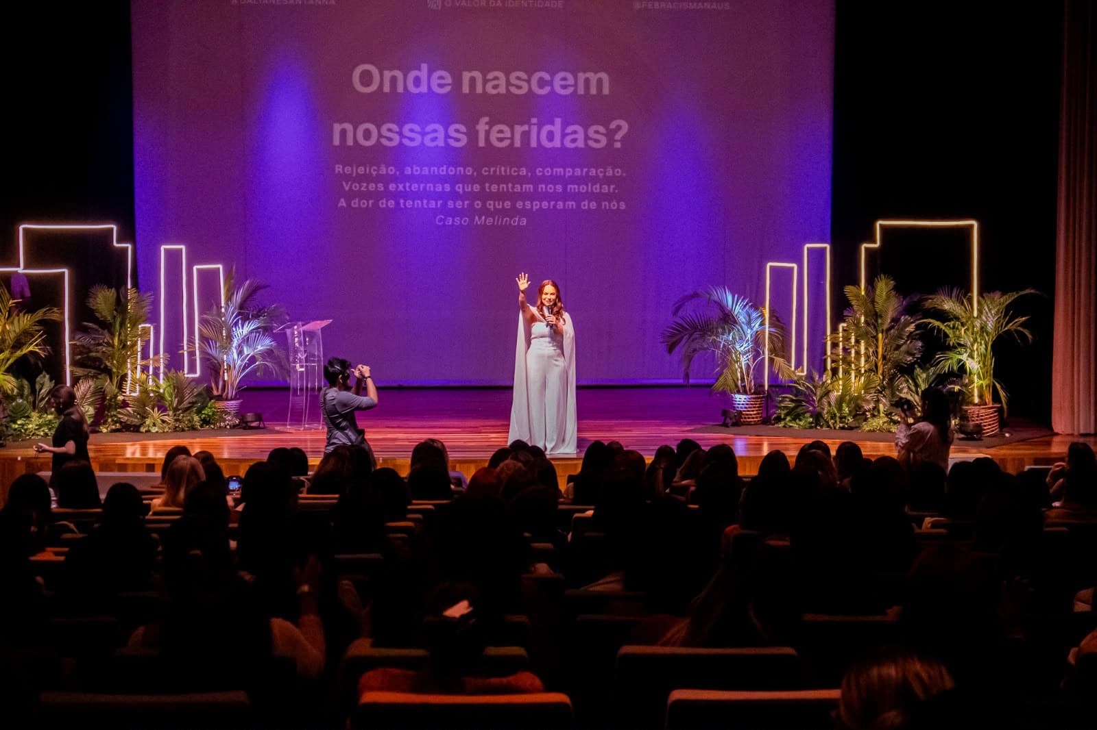 Evento em Manaus debate autoestima e autoconhecimento para fortalecer mulheres