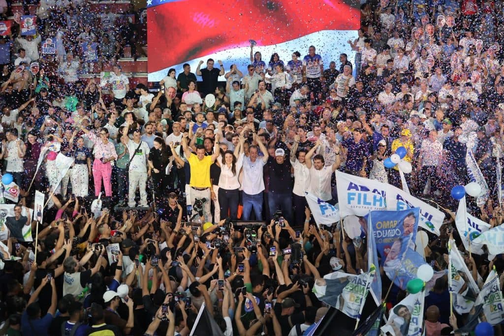 PSD, MDB e Republicanos oficializam chapa com Aziz e Braga
