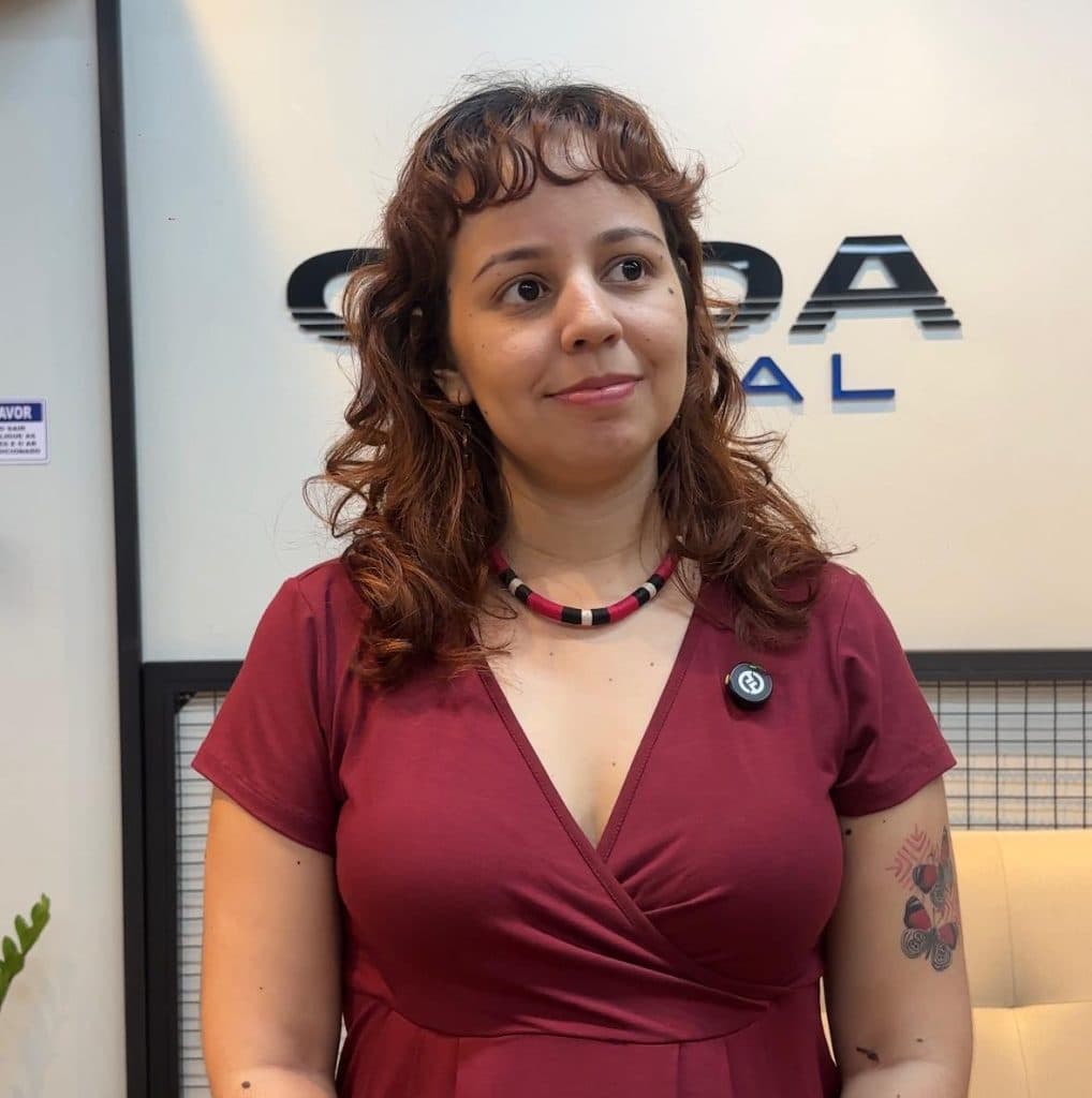 Juliana Frota defende controle público de empresas de água e energia no Amazonas
