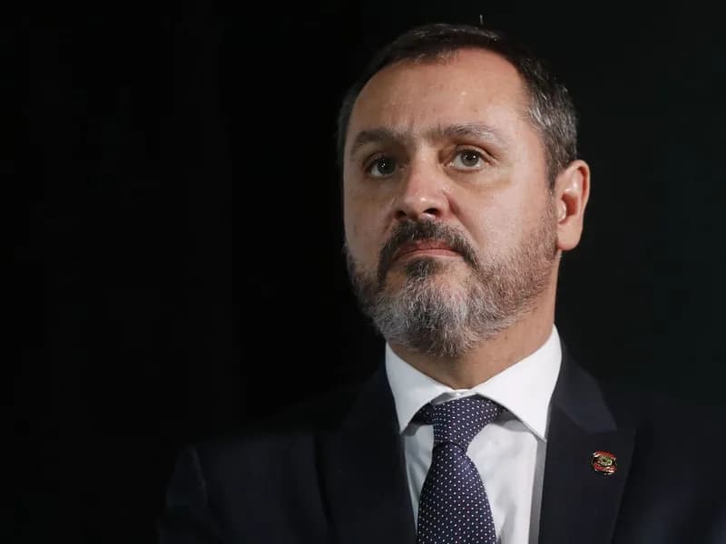 AGU recorre ao STF contra afastamento do diretor-geral da Polícia Federal