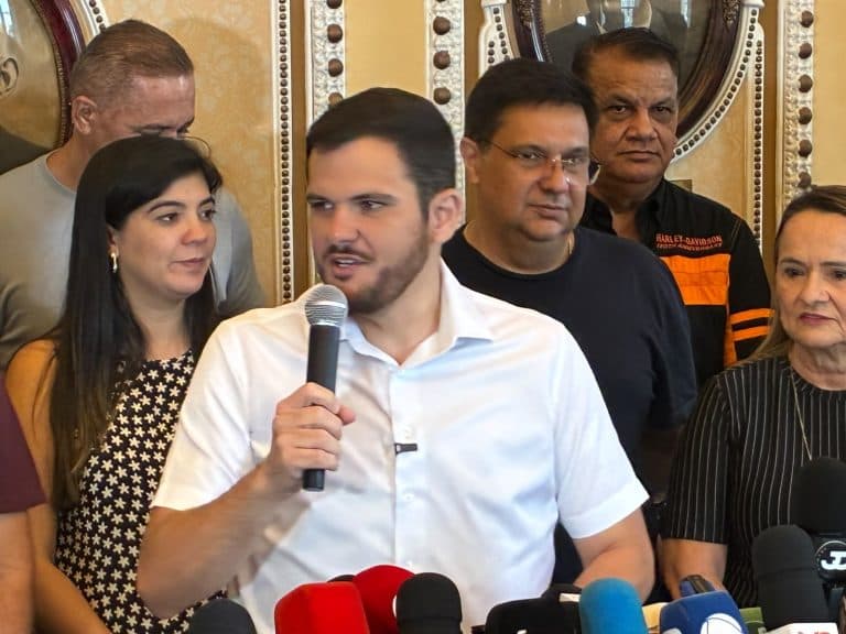 Renato Junior diz que Manaus paga preço por queimadas que não provoca