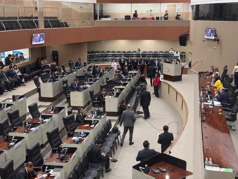 CMM antecipa sessões e fica três dias sem reuniões antes das eleições