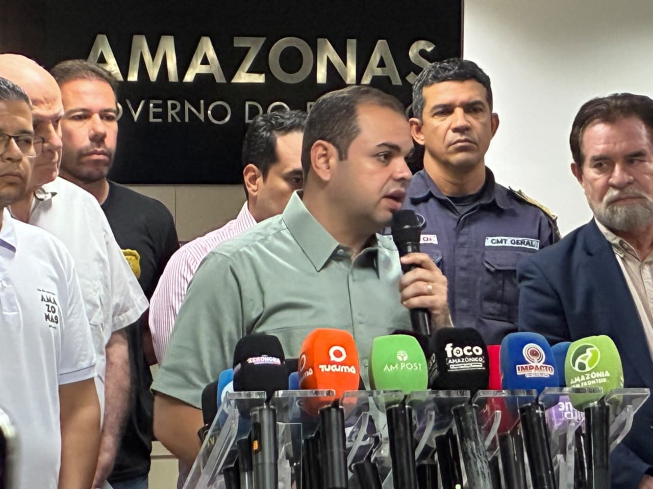 Roberto Cidade anuncia promoção de 730 agentes e deve definir concurso até dia 15