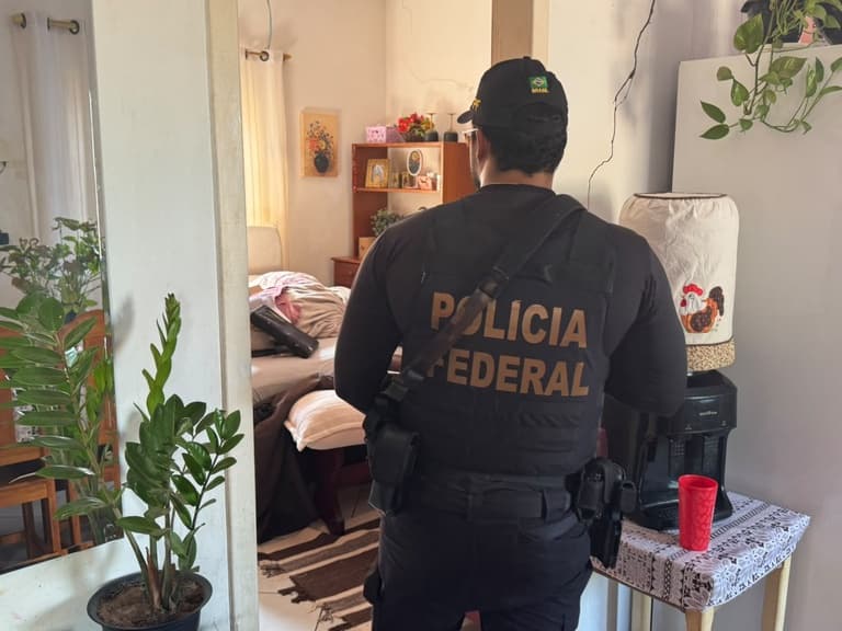 PF combate esquema de imigração ilegal de brasileiros para os EUA