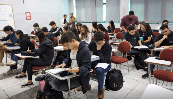 Fies 2026: inscrições para 50 mil vagas remanescentes começam nesta segunda (26)