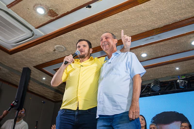 Renato Junior parabeniza Omar Aziz e defende parceria entre Prefeitura e Governo