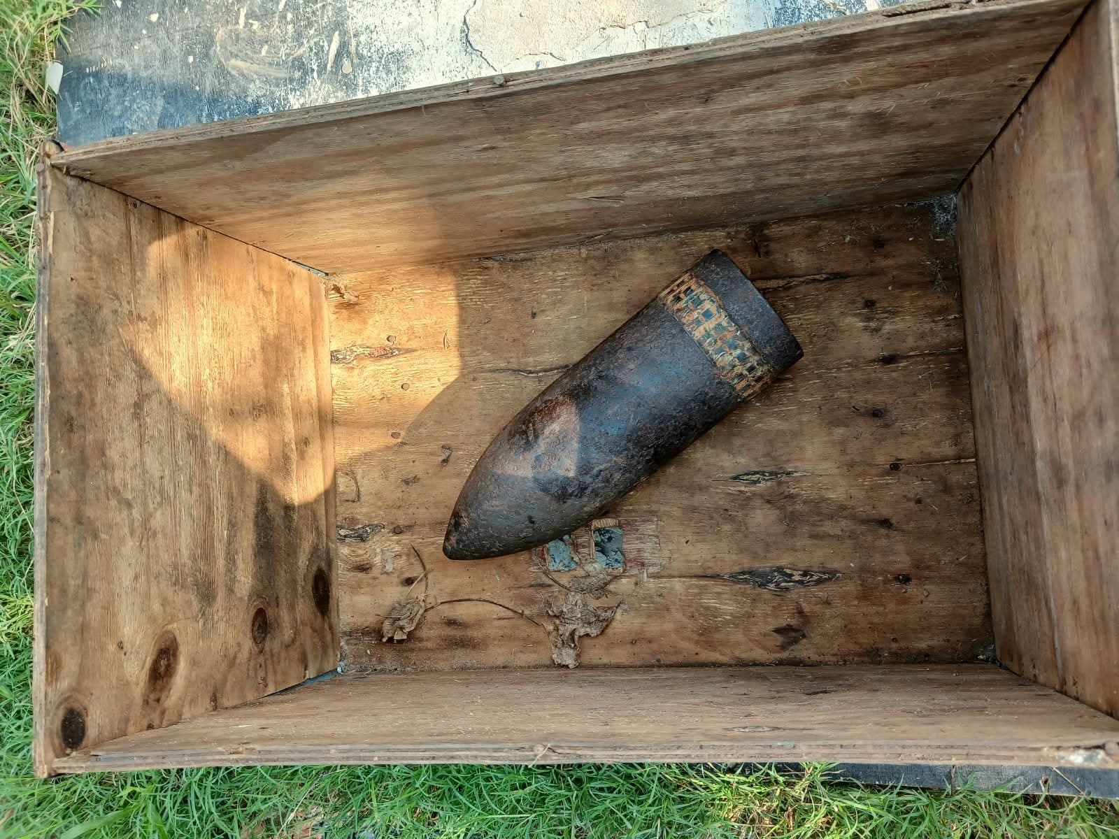 Artefato explosivo é encontrado em frente a residência na AM-070