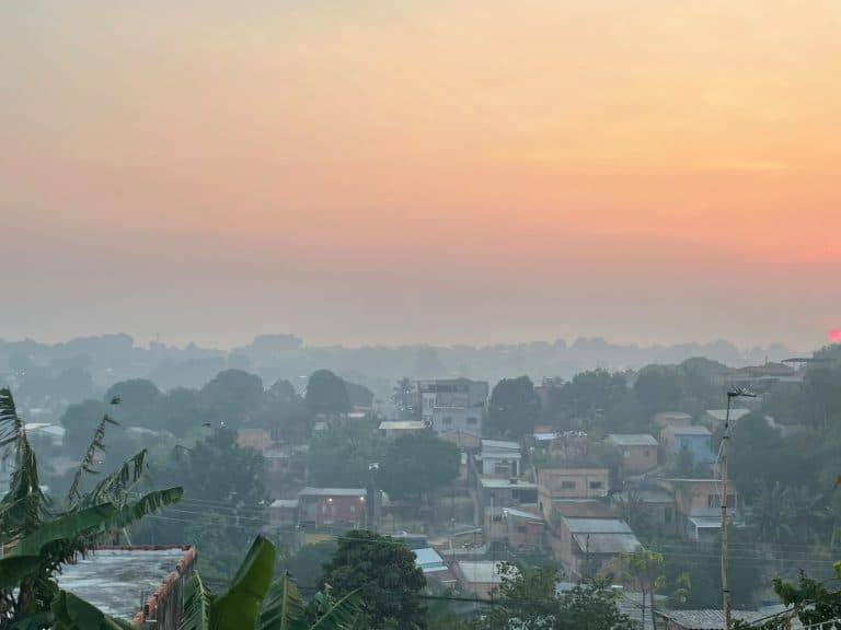 Manaus registra índice alarmante de poluição do ar neste domingo