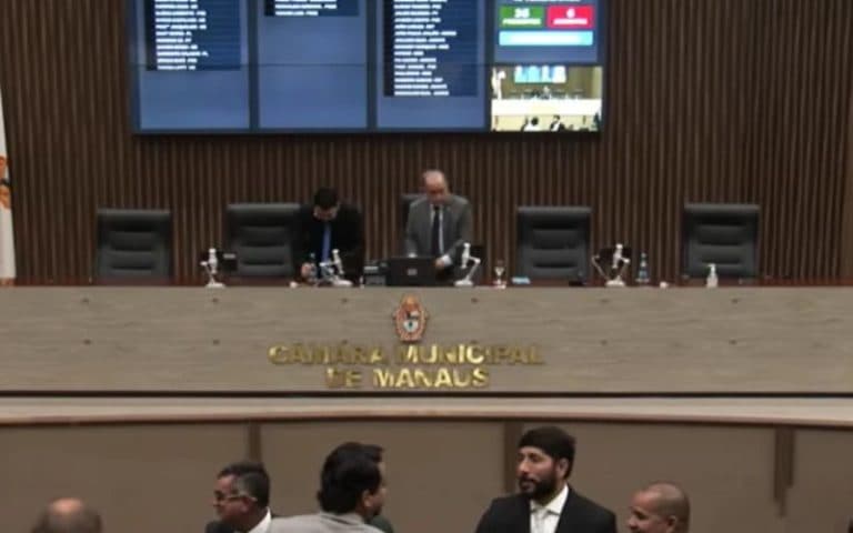 Sessão da CMM dura menos de uma hora nesta terça