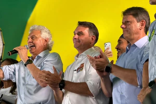 Caiado oficializa apoio a Flávio no 2º turno